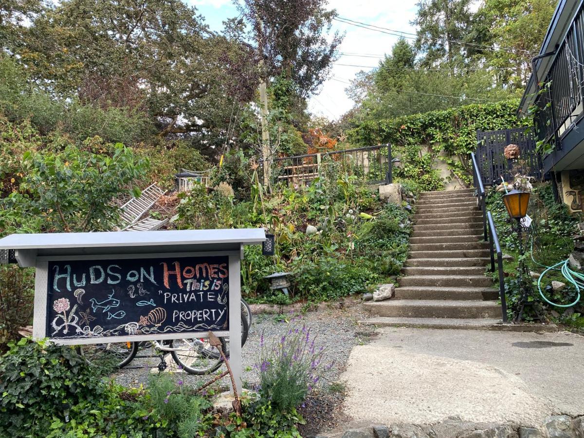 Hudson Homes Bnb Saanich Eksteriør billede